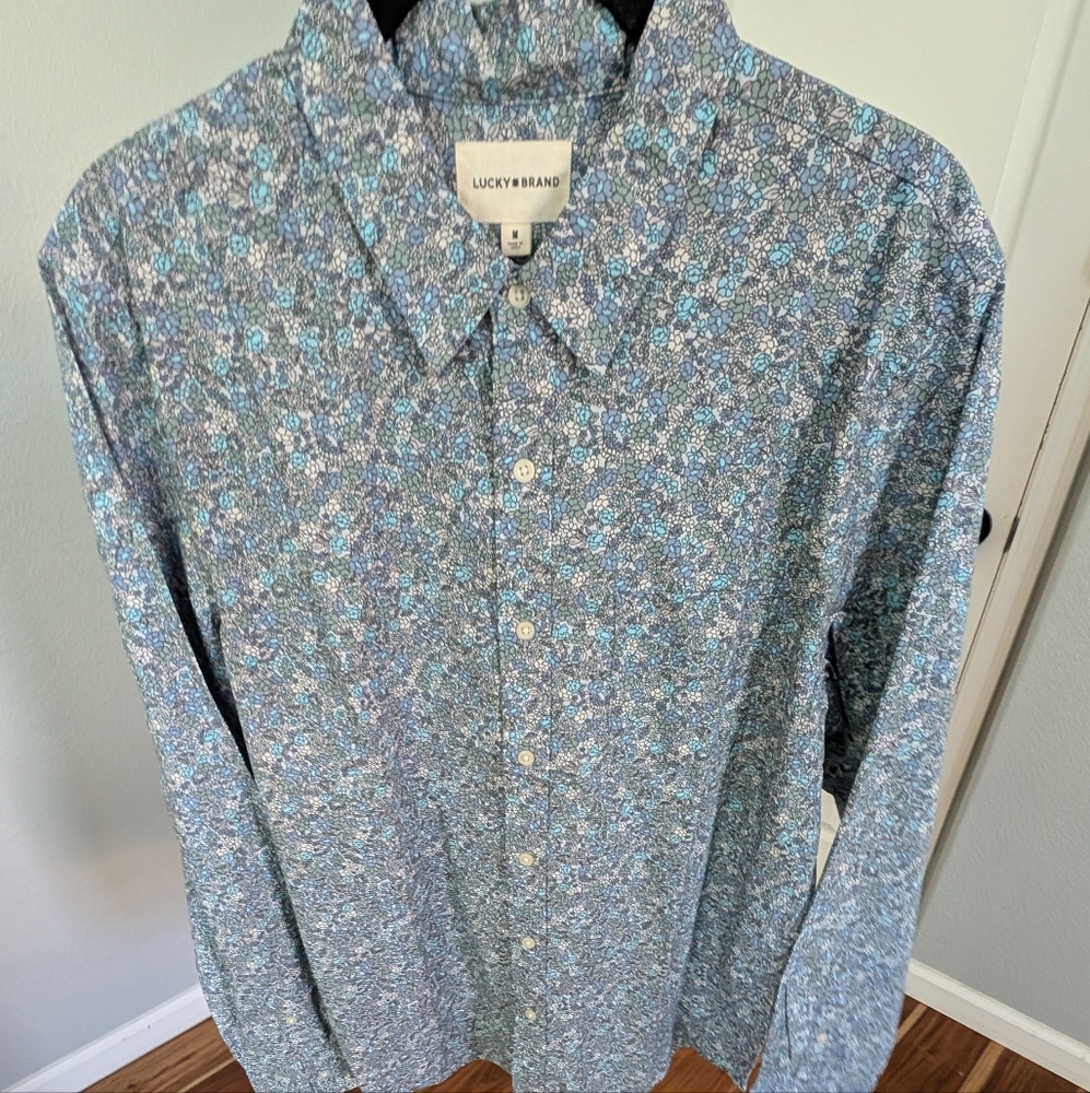 Lucky Floral Print 100% Cotton Button Down Shirt Size Medium Nwt❤️